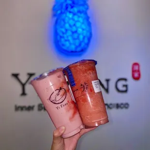 Strawberry Milk (Large Only) / Strawberry Fruit Tea (Large Only) (11/2022)