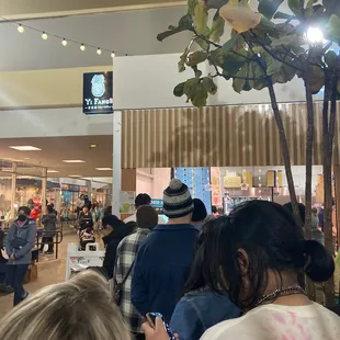 A long, long line!!!!!