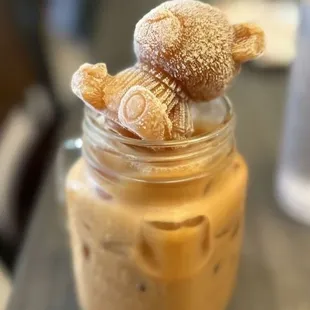 Yummy! Teddy bear iced milk tea