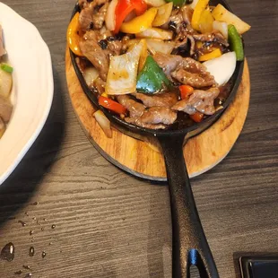 Stir fry beefsteak fried beef