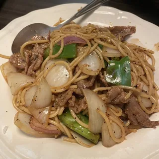 N12. Stir Fry Beef Spaghetti with Black Pepper