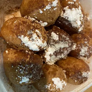 8 Pieces Loukoumades