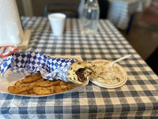 Yia Yia’s House of Gyros Mesquite