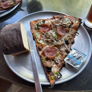 food, pizza