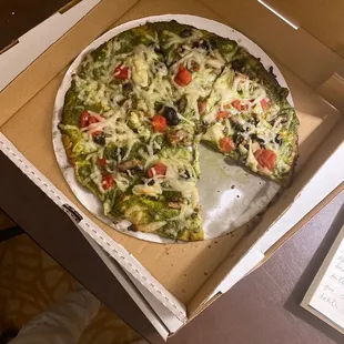 Cauliflower pizza,vegetarian cheese,love it