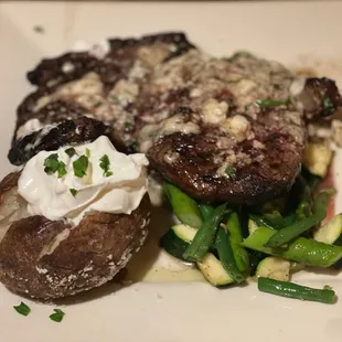 Yianni's Bar & Grill