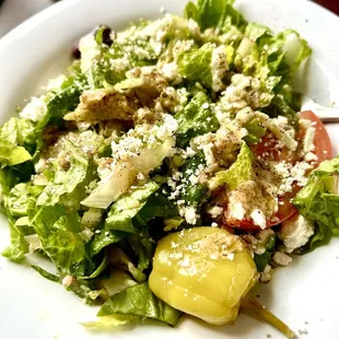 The house Greek dressing was so good you could put it on grass and love it! Sopped it up with the bread it was so good.