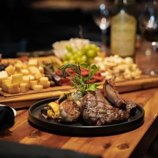 Yiannis Wine &amp; Food, Fine Dining in Virginia Beach. Locally sourced meat, seafood, and produce. Prepared by our talented Executive Chef.