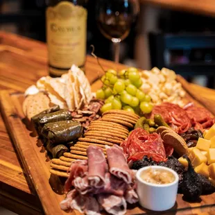 Yiannis Wine &amp; Food, Fine Dining in Virginia Beach. Locally sourced meat, seafood, and produce. Prepared by our talented Executive Chef.