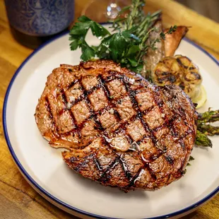 Yiannis Wine &amp; Food, Fine Dry Aged Steaks. Locally sourced meat, seafood, and produce. Prepared by our talented Executive Chef.