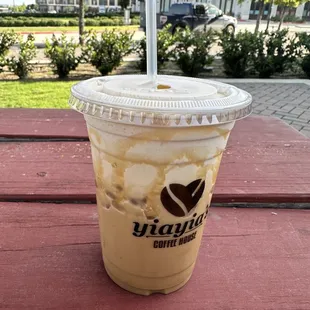 Iced Caramel Macchiato