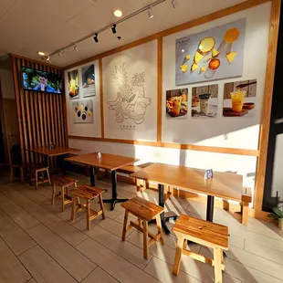 That's a first on a weekend. No one is waiting!