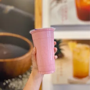 Strawberry Milk Large (05/2024)