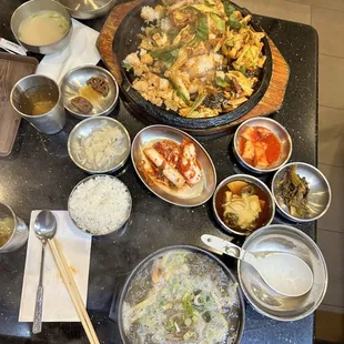 Galbitang and octopus hot plate