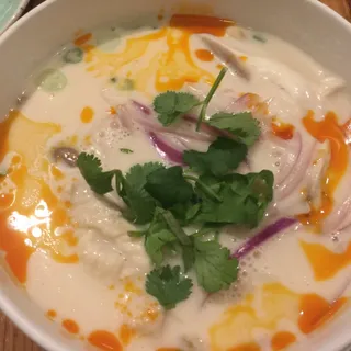 Tom Kha