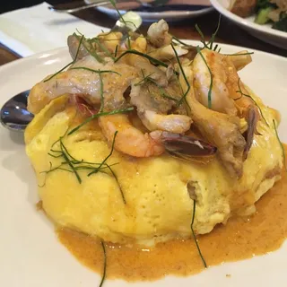 Tom Yum Omelet Rice
