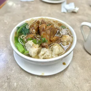 Stewed Beef Rice Noodle Soups