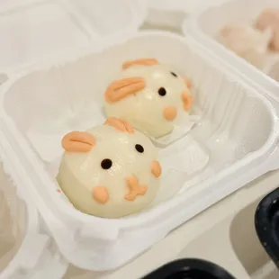 Bunny Custard Buns. Little One helped herself to one first.