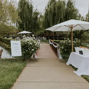 photographer - Tiffany Griffith florals - Flora Lisa