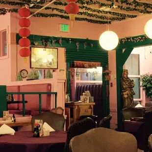 Pink and green......!?