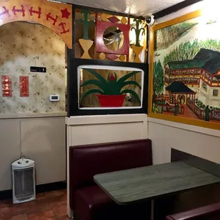 the interior of a chinese restaurant