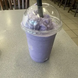 Taro smoothie: good!