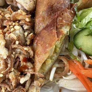 To go Noodle Bowl with Chicken- a closeup because it is so pretty!