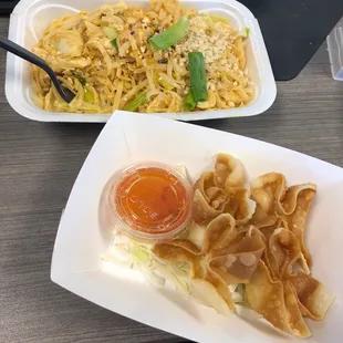 Chicken pad Thai with crab Rangoon