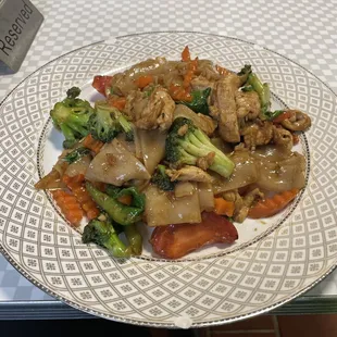 Drunken noodles