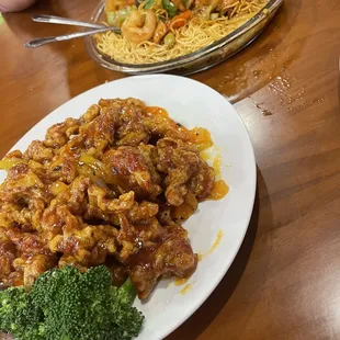 Crispy Beef , House Special Pan-Fried Noodle