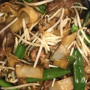 Beef chow ho fun 干炒牛河