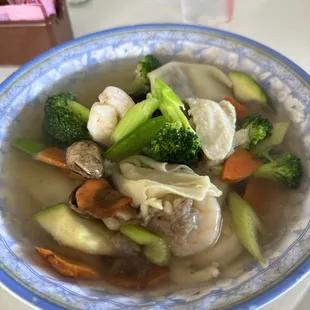 Beautiful huge bowl of Wor Wonton Soup