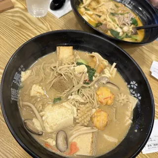 1.5 lb. Medium Yintang Spicy Hot