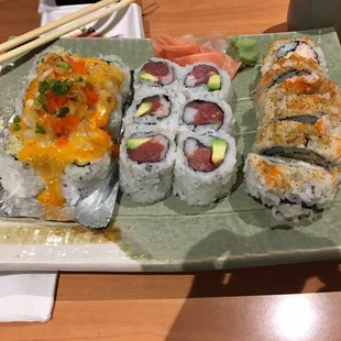 Spicy Baked Scallop Roll