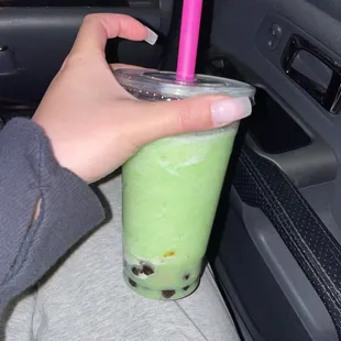 Honeydew smoothie with boba