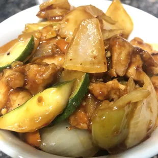 Sichuan Chicken -- spicy chicken with mixed veggie