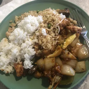 Szechuan Chicken with white rice and Chicken fried rice