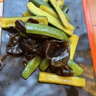 C2. Cucumber and Agaric with Garlic
