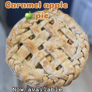 Caramel apple pie