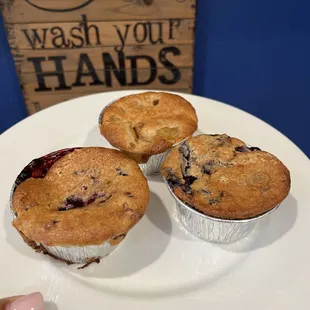 Cobbler box featuring blueberry peach, peach &amp; mixed berry