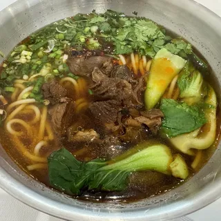 Braised Beef (Spicy) 红烧牛肉 (辣）