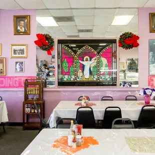 sushi and sashimi, interior