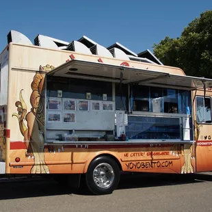 a food truck parked in a parking lot