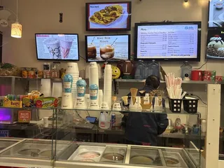 Water Ice Cream & More