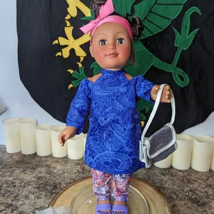 Broken arm? No problem! My Life As doll ready with her reattached arm, fresh makeup, cute outfit and new hairstyle!