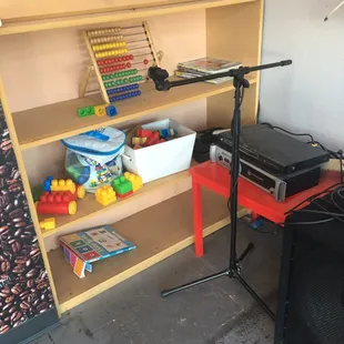 Toys and puzzles to play with.