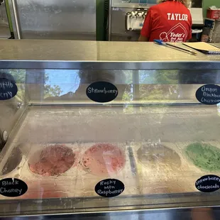 different flavors of ice cream