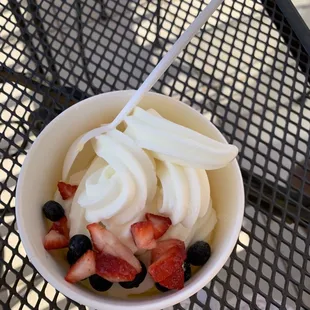yogurt and strawberries