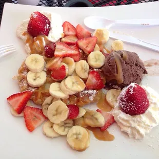 Liege waffle with fruit and ice cream