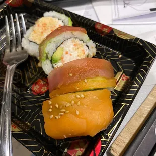 Rainbow roll...  more like a California roll!